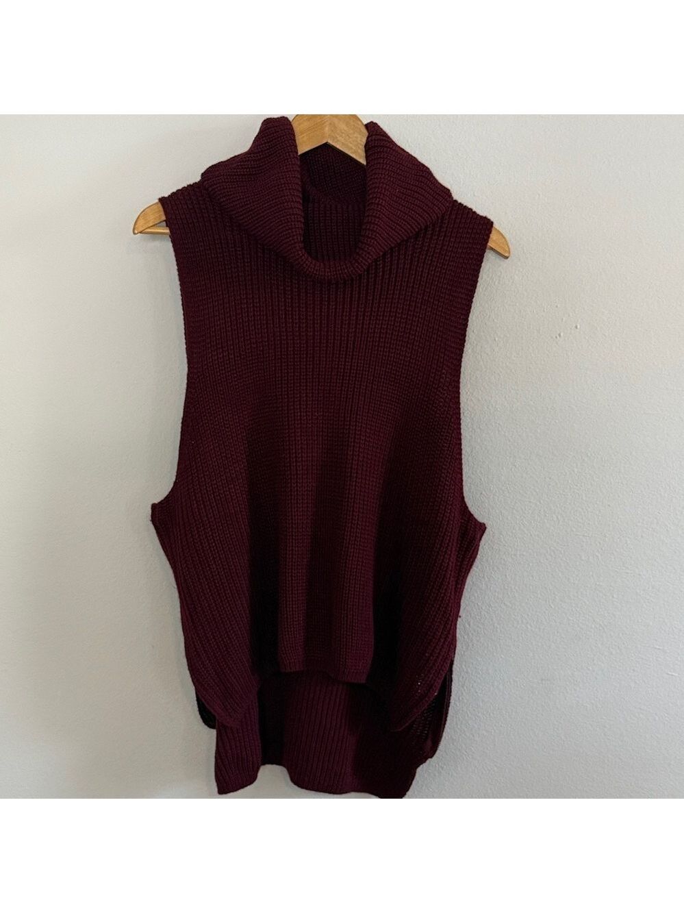 Burgundy Sleeveless Cowl Neck Sweater [SG0308]